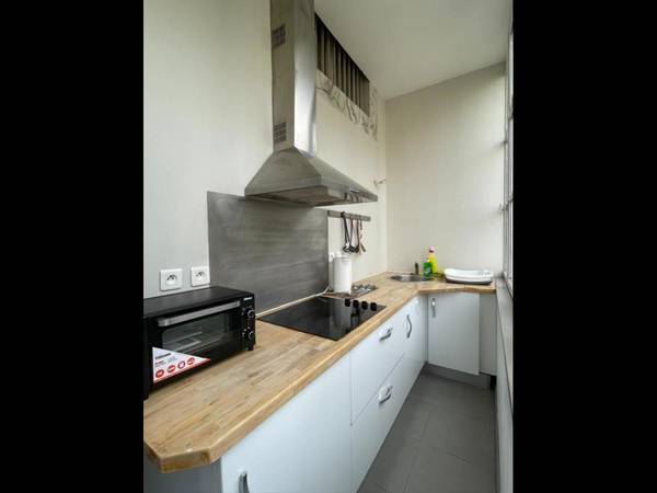 Location / Appartement 1 pièce de 35 m², Pau / Photo 2