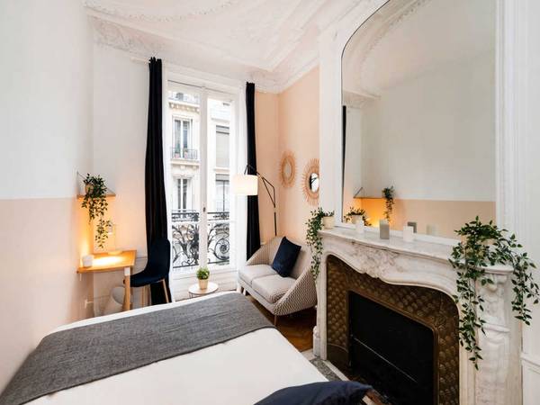 Colocation / Appartement 6 pièces de 170 m², Paris, Rue Léo Delibes / Photo 2