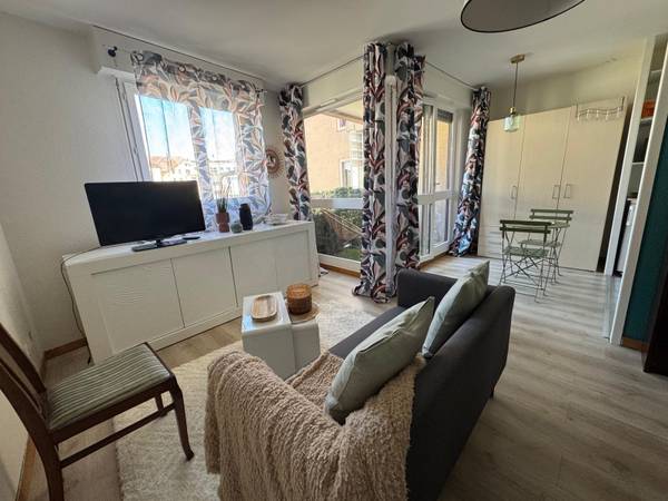 Location / Appartement 1 pièce de 34 m², Annemasse, Avenue de la Gare / Photo 2