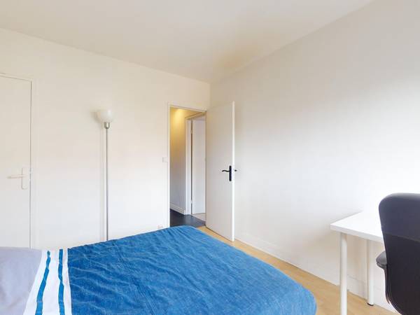 Colocation / Appartement 4 pièces de 77 m², Amiens, Square des Troyens / Photo 2