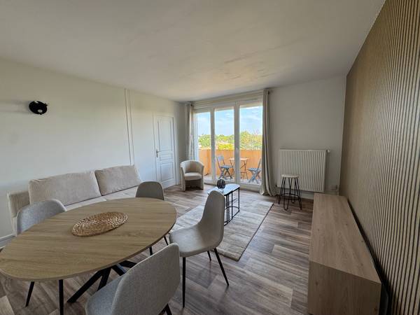 Colocation / Appartement 4 pièces de 67 m², Pessac, Rue du Serpent / Photo 2
