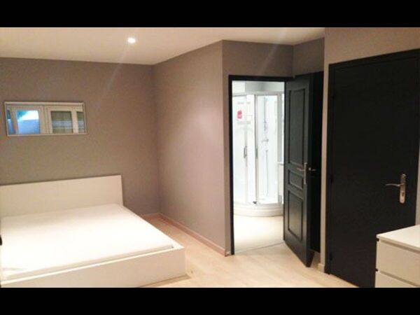 Colocation / Appartement 3 pièces de 80 m², Roubaix, Rue Jean Moulin / Photo 2