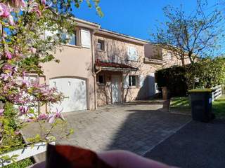 Room share, 6 rooms villa, Lissieu
