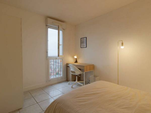 Colocation / Appartement 6 pièces de 99 m², Le Mée-sur-Seine, Allee Plein Ciel / Photo 8
