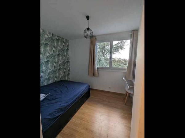 Chambre pour étudiant / Loft/atelier 5 pièces de 93 m², Lyon, Boulevard Pinel / Photo 2