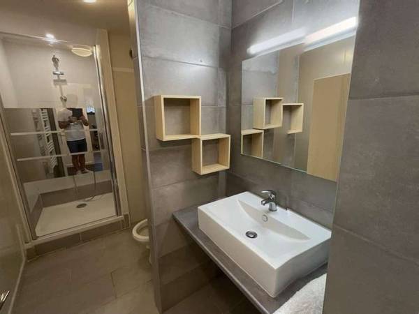 Colocation / Appartement 7 pièces de 10 m², Chambéry, Faubourg Montmélian / Photo 2