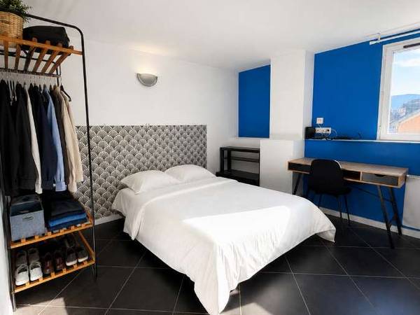 Colocation / Appartement 7 pièces de 10 m², Chambéry, Faubourg Montmélian / Photo 2