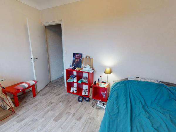 Colocation / Appartement 4 pièces de 90 m², Limoges, Boulevard Gambetta / Photo 2
