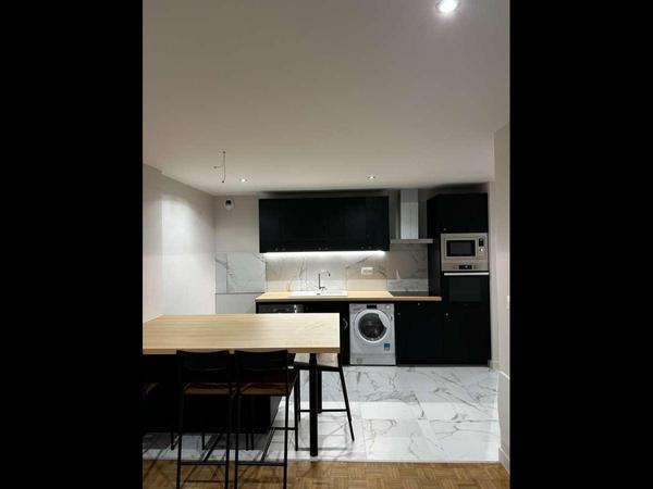 Flatsharing / 5-bedroom flat · 94 m², Pantin, Avenue Jean Lolive / Photo 2