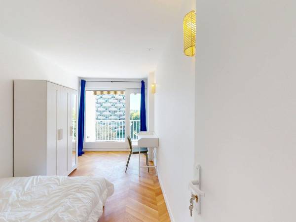 Colocation / Appartement 5 pièces de 103 m², Créteil, Allée Jean Poncelet / Photo 2