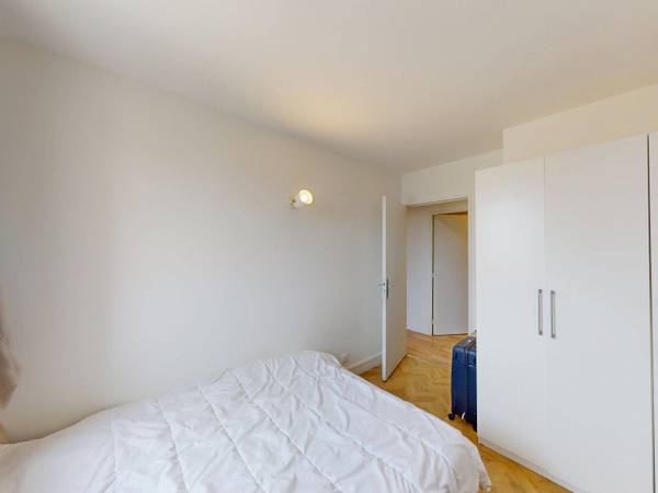 Colocation / Appartement 7 pièces de 95 m², Créteil, Avenue du Général Pierre Billotte / Photo 2