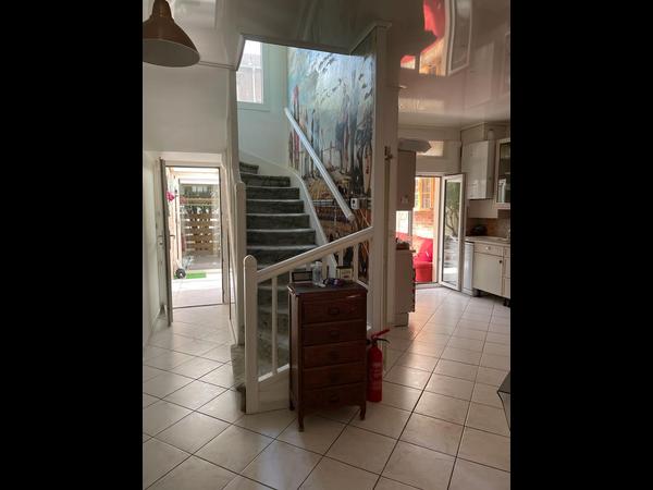 Colocation / Maison 7 pièces de 150 m², Saint-Ouen-sur-Seine, Rue du Docteur Léonce Basset / Photo 2