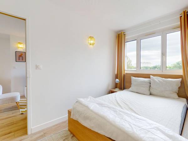 Colocation / Appartement 4 pièces de 61 m², Massy, Rue du Languedoc / Photo 2