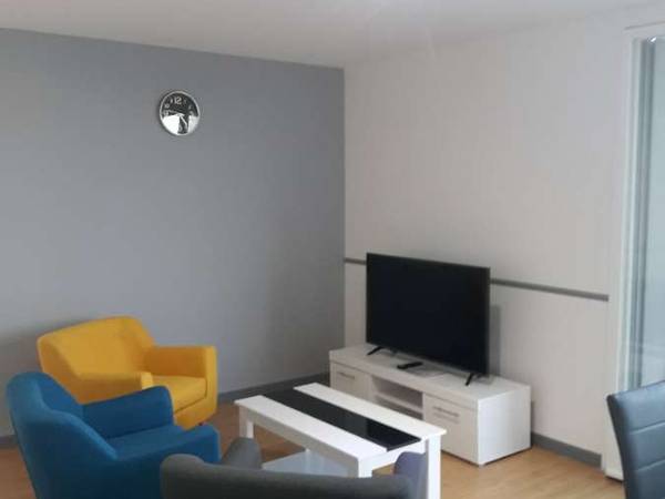 Flatsharing / 4-bedroom flat · 80 m², Compiègne, Square Charles Gounod / Photo 2