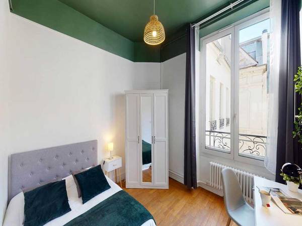 Colocation / Appartement 4 pièces de 100 m², Paris, Quai d'Anjou 75004 / Photo 2