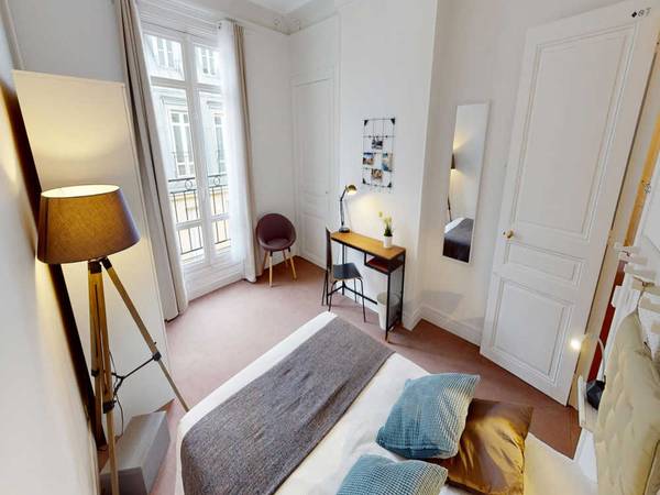 Colocation / Appartement 7 pièces de 190 m², Paris, Boulevard Malesherbes - Bat A / Photo 2