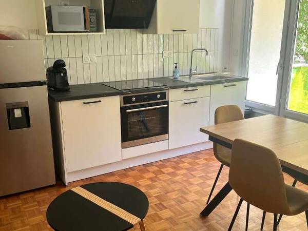 Colocation / Appartement 4 pièces de 65 m², Rennes, Square d'Anjou / Photo 2