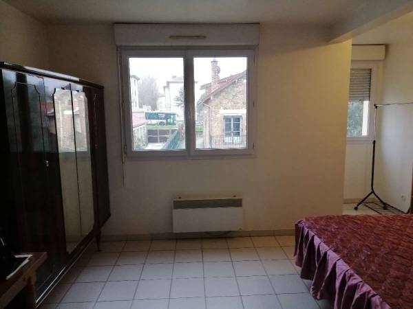 Location / Studio de 27 m², Vitry-sur-Seine, Rue d'Odessa / Photo 2