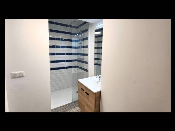 Location / Résidence 1 pièce de 21 m², Aix-en-Provence, La Fourane / Photo 2