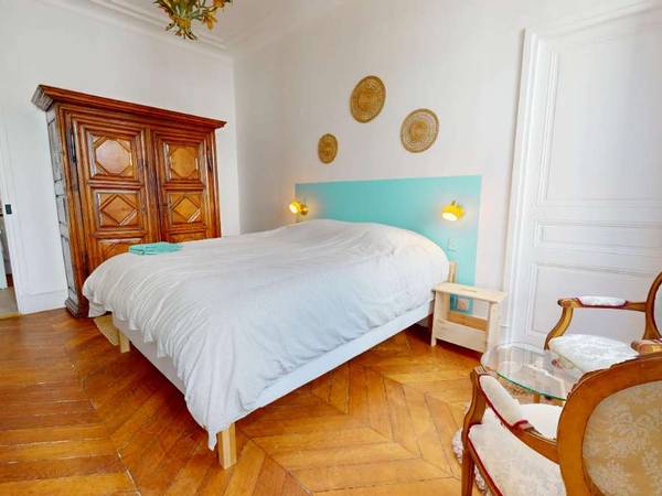 Coliving / Appartement 6 pièces de 108 m², Paris, Rue de la Faisanderie / Photo 2