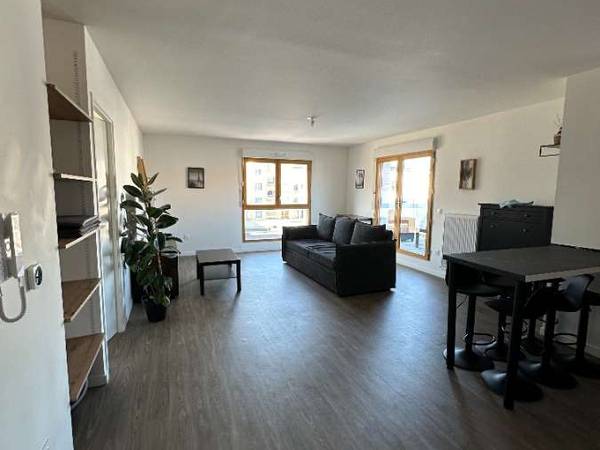 Colocation / Appartement 5 pièces de 113 m², Aubervilliers, Rue Gaëtan Lamy / Photo 2