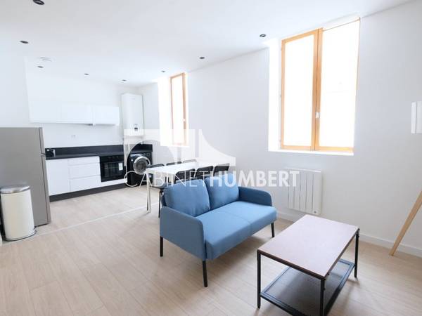 Location / Appartement 2 pièces de 40 m², Saint-Étienne, Rue Tivet / Photo 2