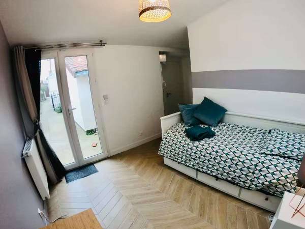 Location / Appartement 1 pièce de 12 m², Colombes, Rue Gabriel Péri / Photo 2