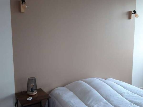 Colocation / Appartement 6 pièces de 102 m², Laval, Rue Marceau / Photo 2