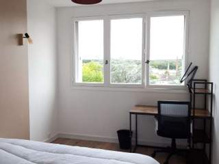 Colocation / Appartement 6 pièces de 102 m², Laval, Rue Marceau