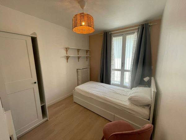 Colocation / Appartement 4 pièces de 58 m², Villejuif, Avenue de Stalingrad / Photo 6