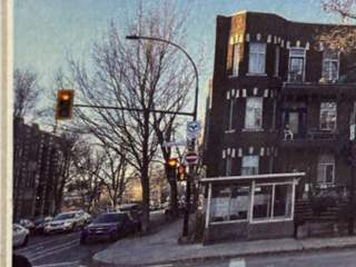 Location / 4 rooms apartment · 500 m², Montréal, Avenue de Lorimier