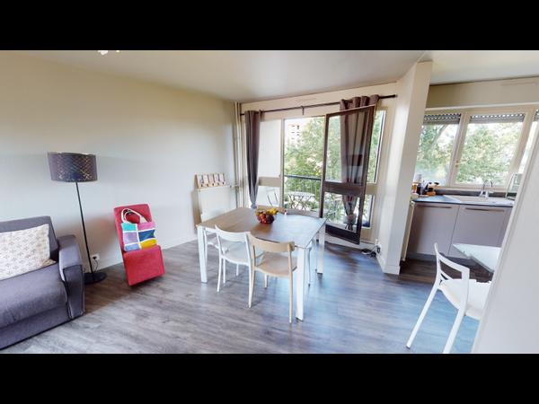 Colocation / Appartement 5 pièces de 97 m², Nantes, Rue Paul Ramadier / Photo 2