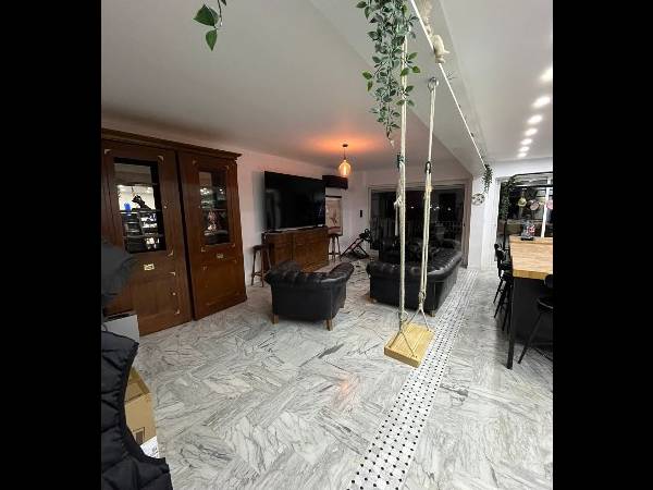 Colocation / Maison 5 pièces de 140 m², Rueil-Malmaison, Rue des Talus / Photo 2
