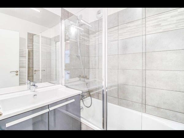 Colocation / Appartement 5 pièces de 87 m², Asnières-sur-Seine, Rue Henri Poincaré / Photo 9
