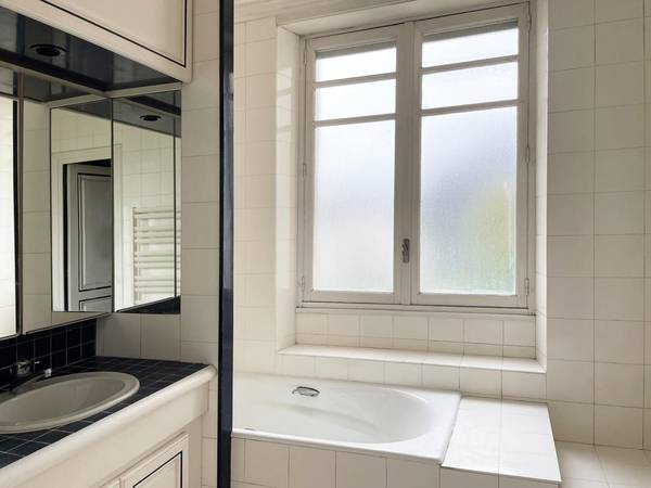 Location / Appartement 3 pièces de 108 m², Pau, Boulevard d'Aragon 64000 Pau / Photo 8