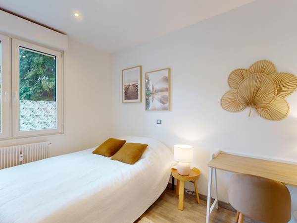 Colocation / Appartement 4 pièces de 78 m², Chambéry, Avenue du Covet / Photo 2