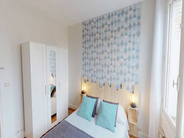 Colocation / Appartement 5 pièces de 130 m², Paris, Rue Claude Lorrain / Photo 2
