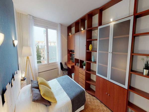 Colocation / Appartement 5 pièces de 130 m², Paris, Rue Claude Lorrain / Photo 2