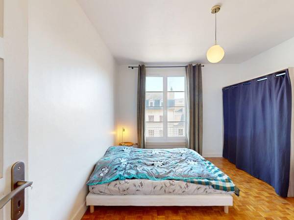 Colocation / Appartement 4 pièces de 76 m², Rouen, Rue Abbe Lemire / Photo 2