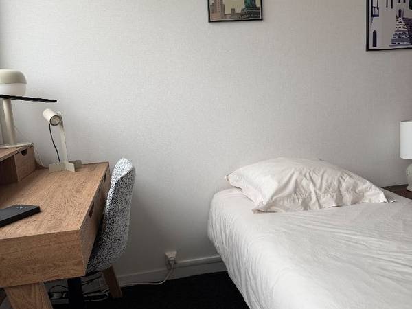 Colocation / Appartement 4 pièces de 85 m², Cergy, Les Touleuses Mauves / Photo 13