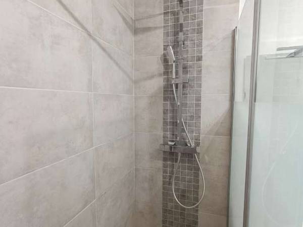 Colocation / Appartement 6 pièces de 95 m², Vénissieux, Rue Ernest Renan / Photo 14