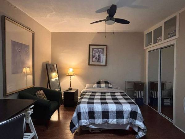 Colocation / Appartement 5 pièces de 500 m², Montréal, Rue Cartier / Photo 2