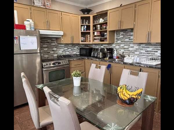 Colocation / Appartement 5 pièces de 500 m², Montréal, Rue Cartier / Photo 11