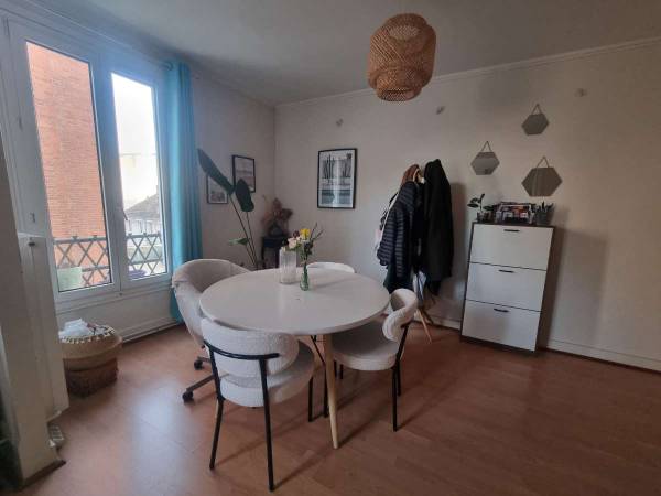 Colocation / Appartement 3 pièces de 63 m², Les Lilas, Boulevard de la Liberté / Photo 2