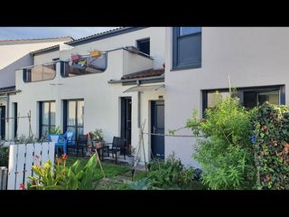 Colocation / 5-bedroom house · 105 m², Bordeaux, Impasse Sainte- Croix du Mont