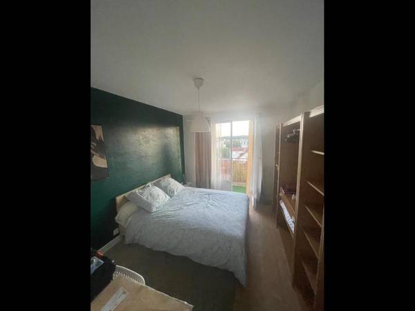 Colocation / Appartement 4 pièces de 75 m², Dijon, Rue Ernest Petit / Photo 2