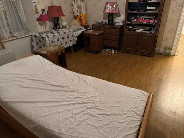 Chambre chez l'habitant / Maison 2 pièces de 30 m², Arlon, Rue Haute / Photo 2