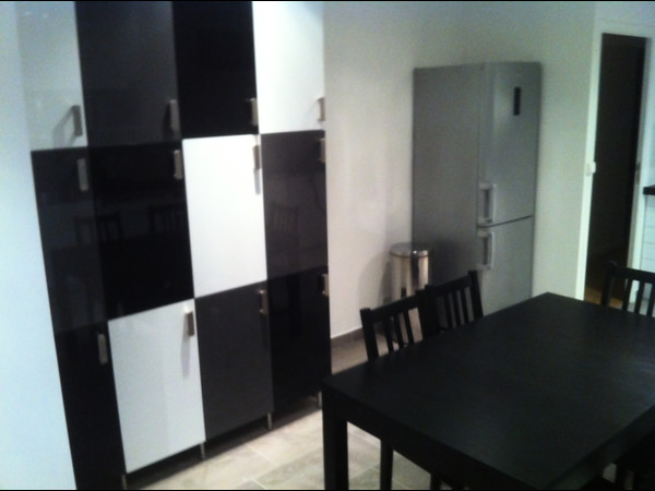 Colocation / Appartement 8 pièces de 210 m², Bures-sur-Yvette, Rue Charles De Gaulle / Photo 2