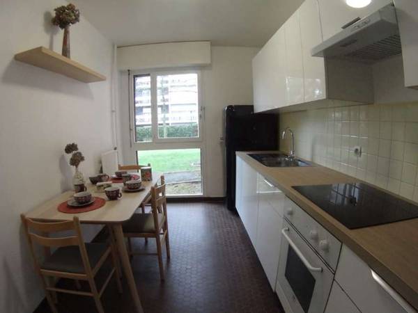 Colocation / Appartement 3 pièces de 66 m², Les Ulis, Résidence Tournemire / Photo 2