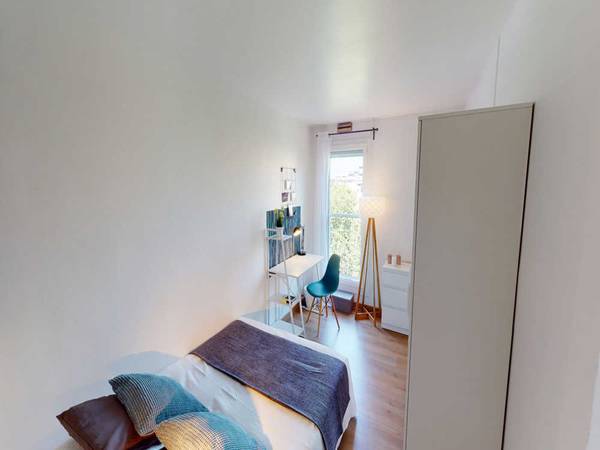 Colocation / Appartement 4 pièces de 80 m², Nanterre, Rue Salvador Allende / Photo 2